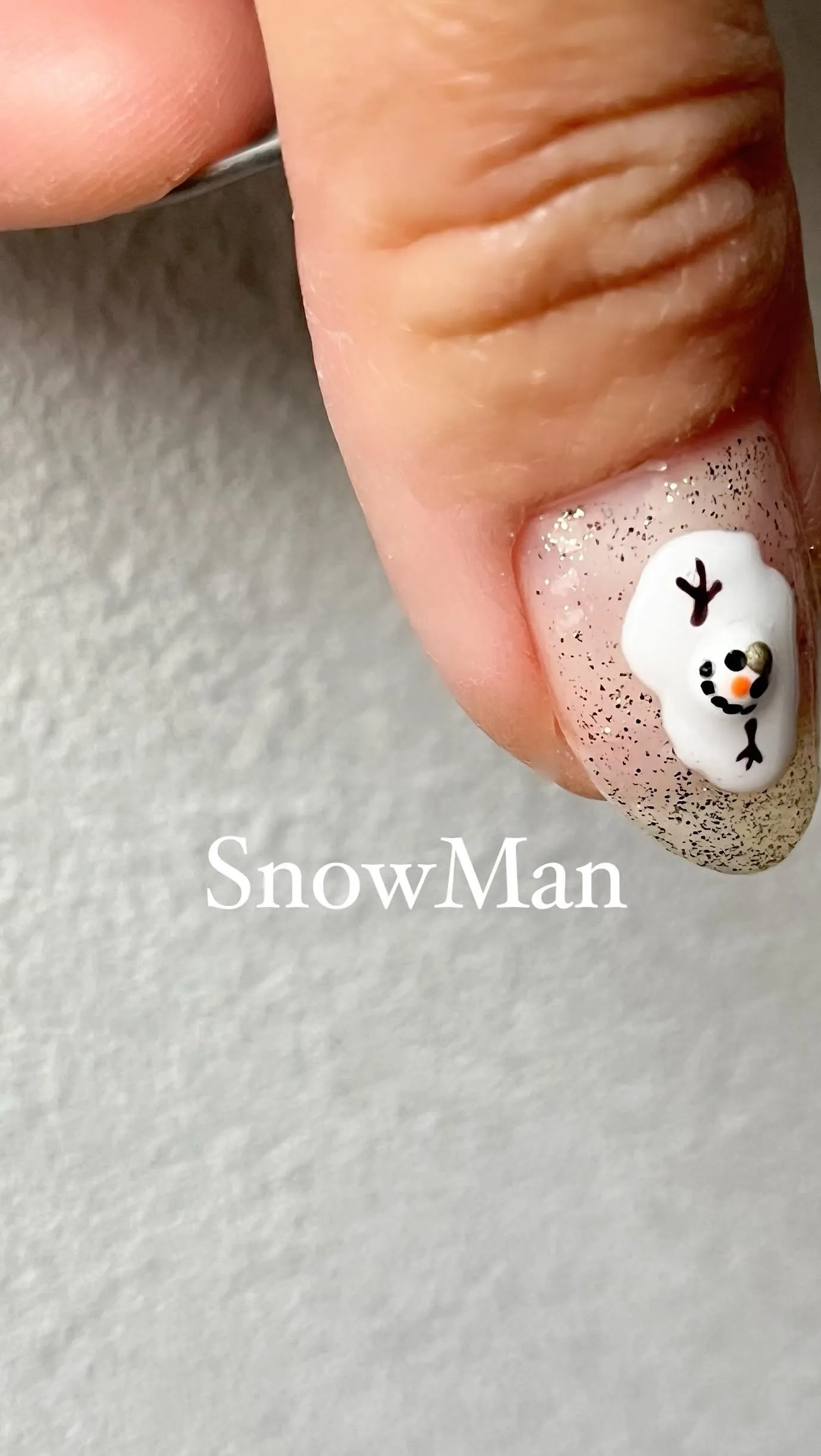 …【クリスマスネイルに替えるの巻】利き手は大変だよ編