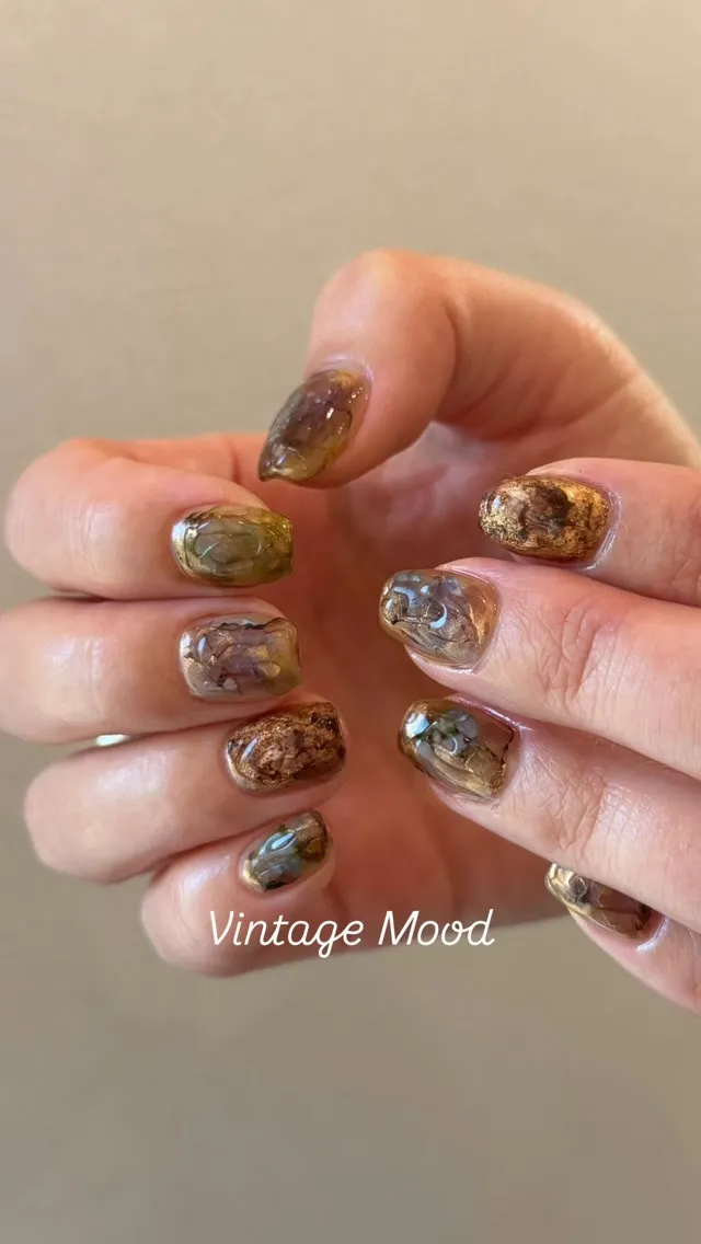 Vintage Mood. ヴィンテージなお爪✨️